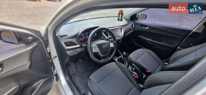 Седан Hyundai Accent 2017 в Звенигородці