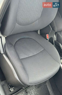 Седан Hyundai Accent 2011 в 