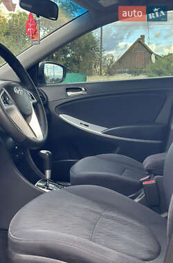 Седан Hyundai Accent 2011 в 