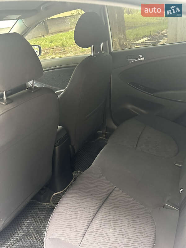 Седан Hyundai Accent 2011 в Харькове