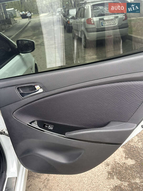Седан Hyundai Accent 2011 в Харькове
