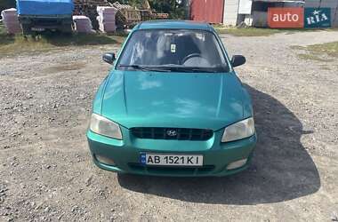 Седан Hyundai Accent 2000 в Виннице