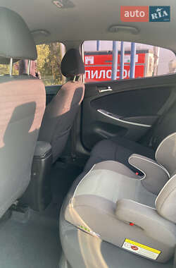 Седан Hyundai Accent 2012 в Києві