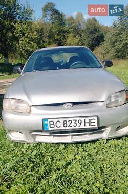 Седан Hyundai Accent 1995 в Старом Самборе