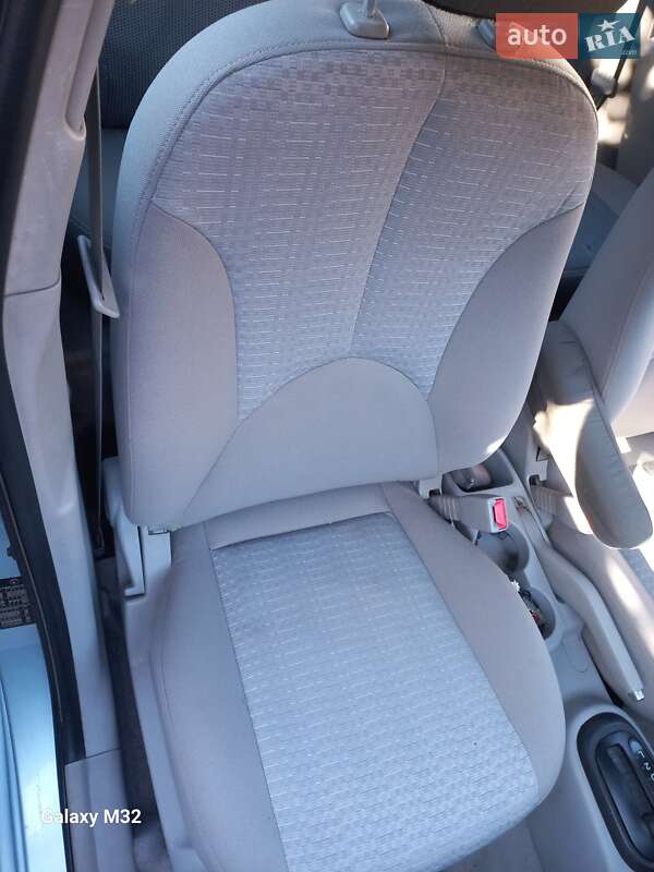 Седан Hyundai Accent 2009 в Чернігові