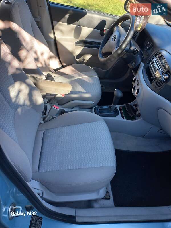 Седан Hyundai Accent 2009 в Чернігові