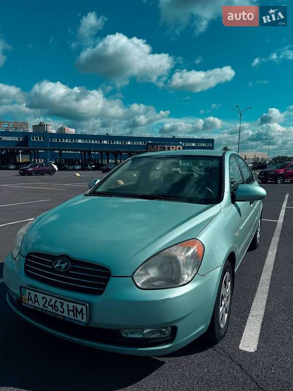 Седан Hyundai Accent 2008 в Киеве