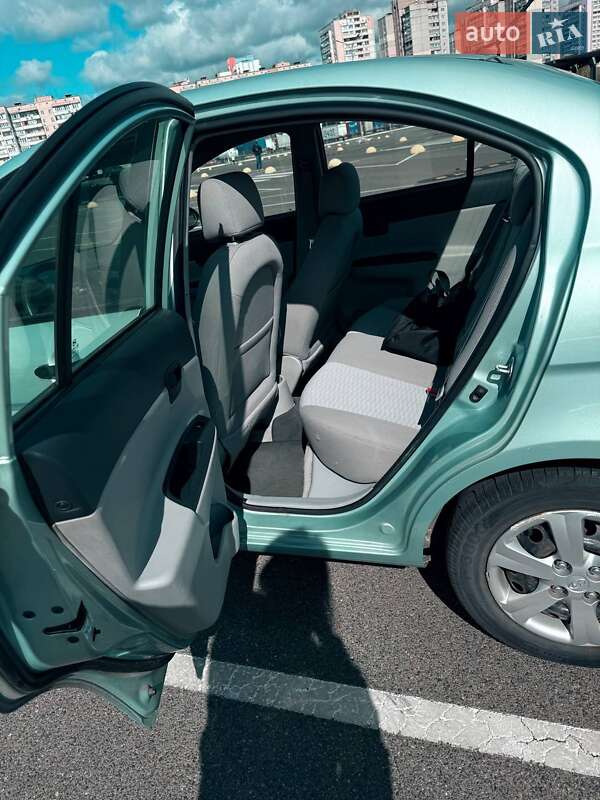Седан Hyundai Accent 2008 в Киеве