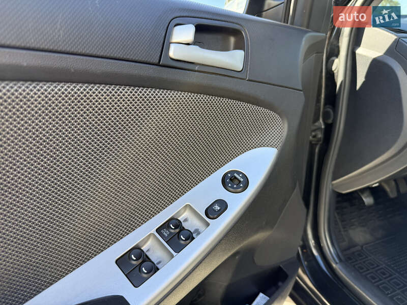 Седан Hyundai Accent 2013 в Одесі