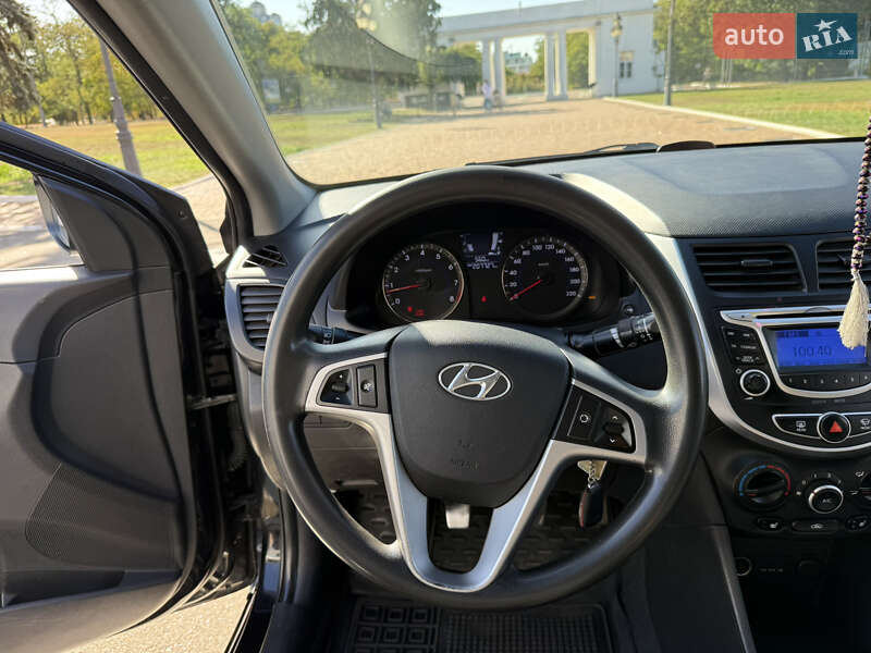 Седан Hyundai Accent 2013 в Одесі