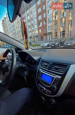 Седан Hyundai Accent 2014 в Броварах