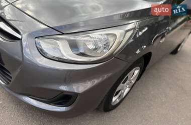 Седан Hyundai Accent 2013 в 