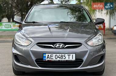 Седан Hyundai Accent 2013 в 