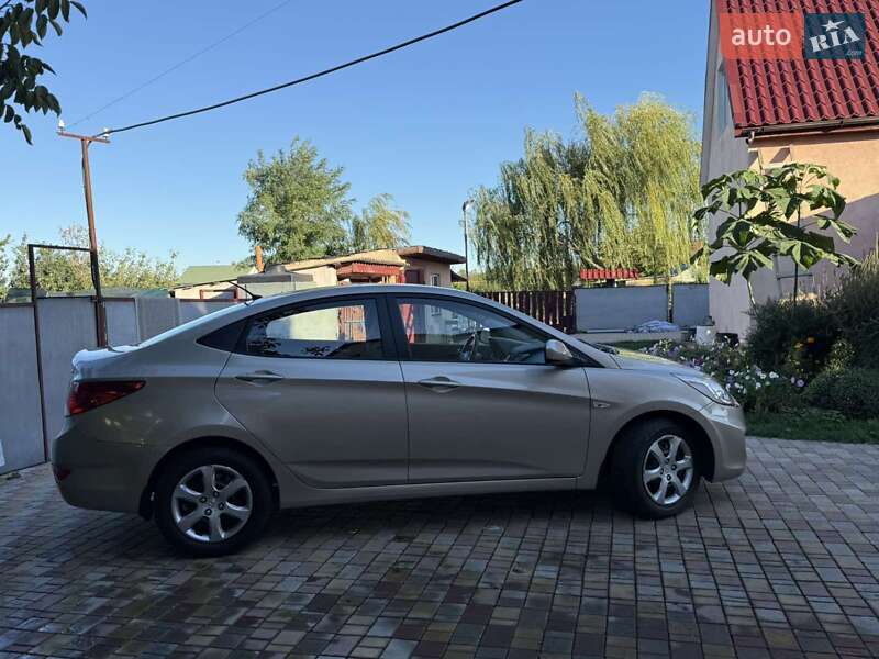Седан Hyundai Accent 2013 в Одесі фото 9 Седан Hyundai Accent 2013 в Одесі