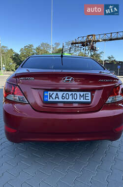 Седан Hyundai Accent 2012 в 