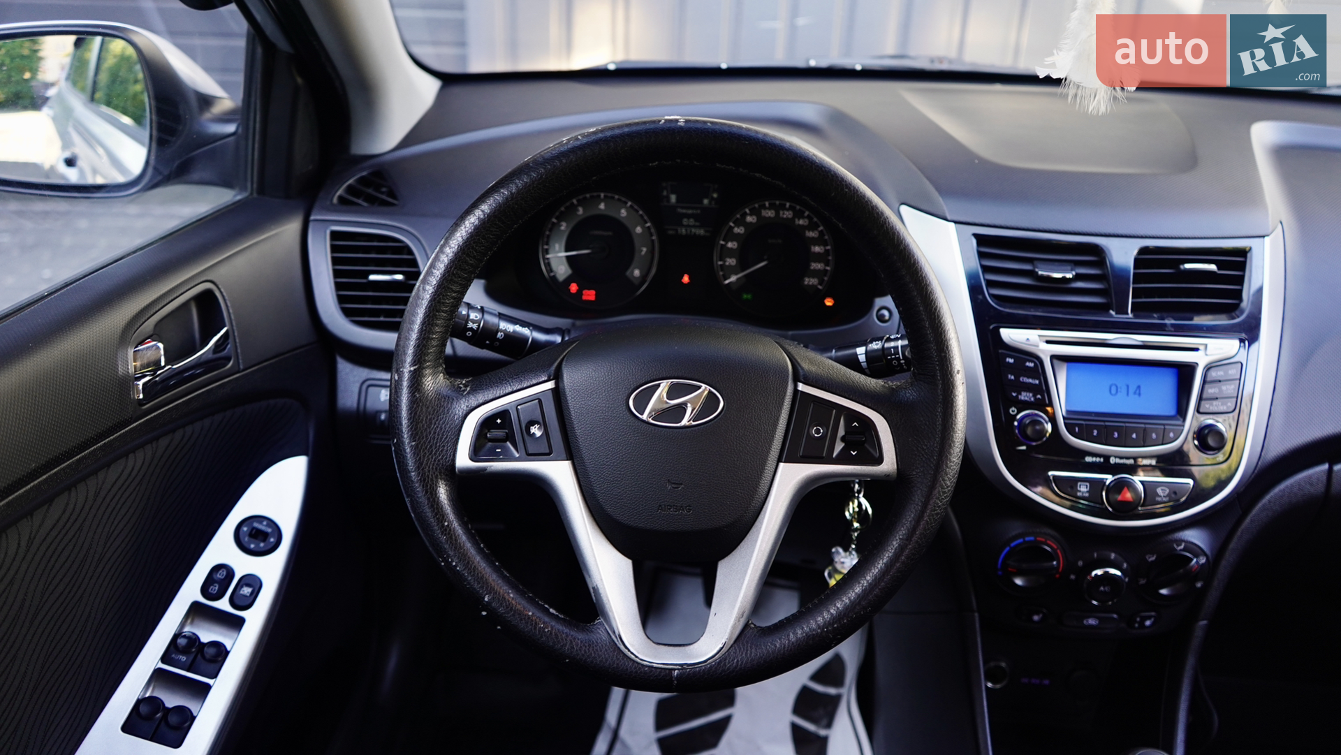 2011 Hyundai Accent - мініатюра 28