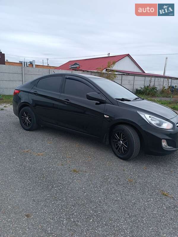 Седан Hyundai Accent 2013 в Виннице фото 5 Седан Hyundai Accent 2013 в Виннице