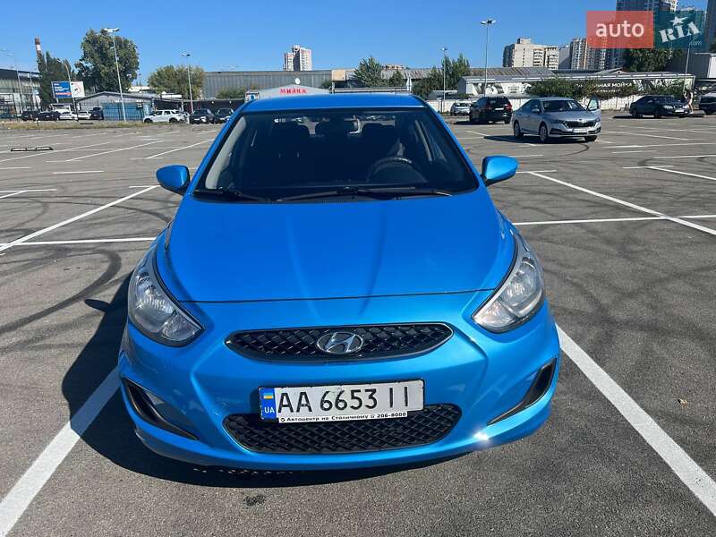 Седан Hyundai Accent 2018 в Киеве