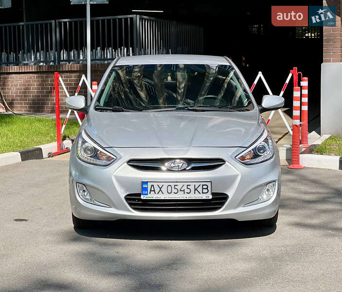 Hyundai Accent 2016