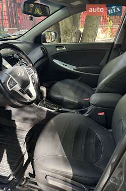 Седан Hyundai Accent 2012 в 
