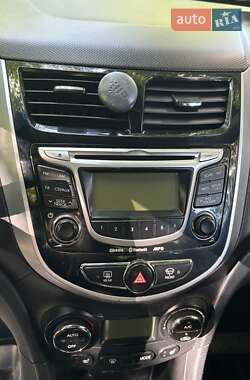 Седан Hyundai Accent 2012 в 