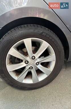Седан Hyundai Accent 2012 в 