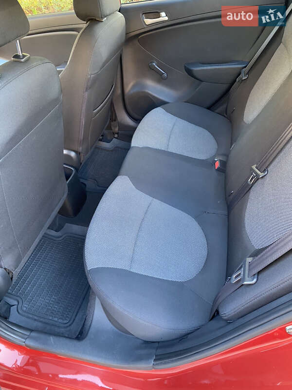 Седан Hyundai Accent 2011 в Мукачево