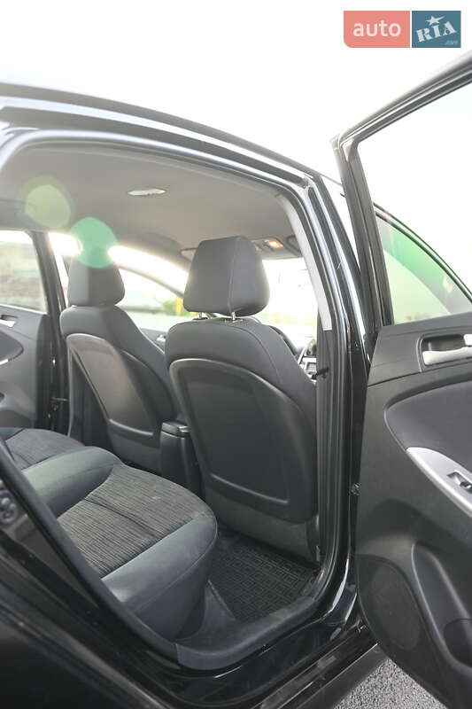 Седан Hyundai Accent 2019 в Луцьку фото 24 Седан Hyundai Accent 2019 в Луцьку