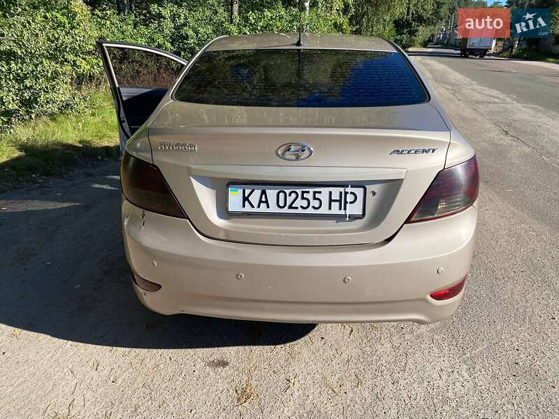 Седан Hyundai Accent 2012 в Києві