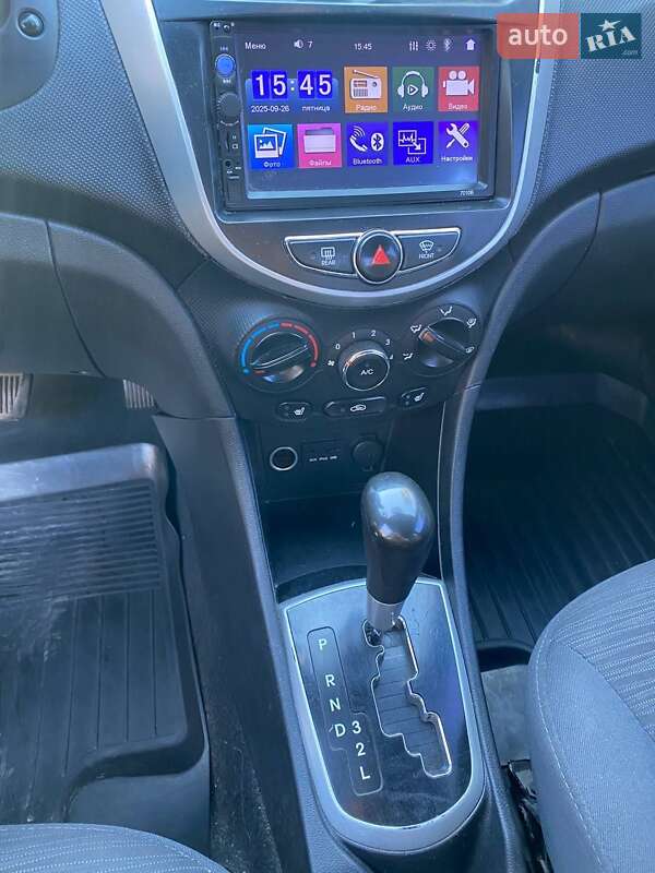 Седан Hyundai Accent 2012 в Києві