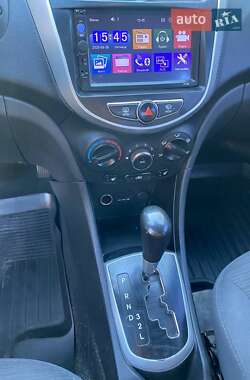 Седан Hyundai Accent 2012 в 