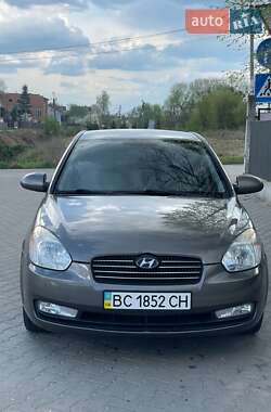 Седан Hyundai Accent 2010 в Львове