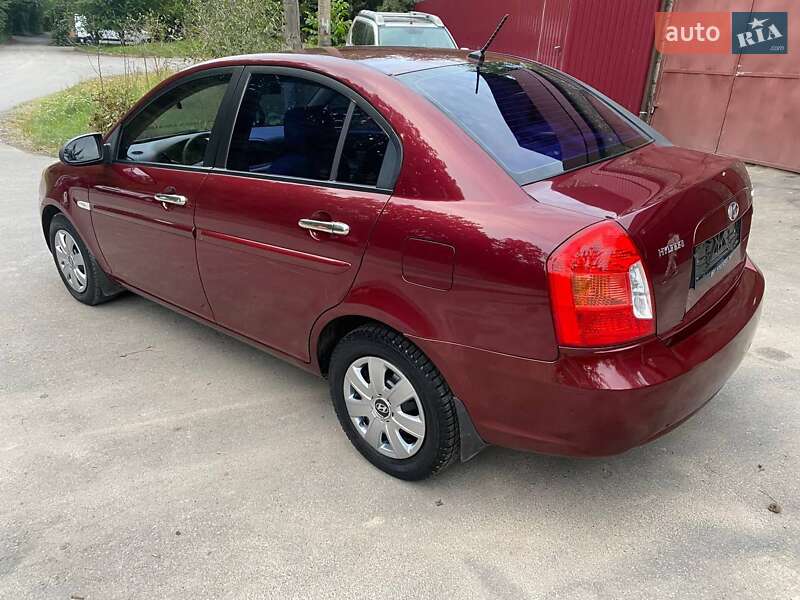 Седан Hyundai Accent 2010 в Виннице