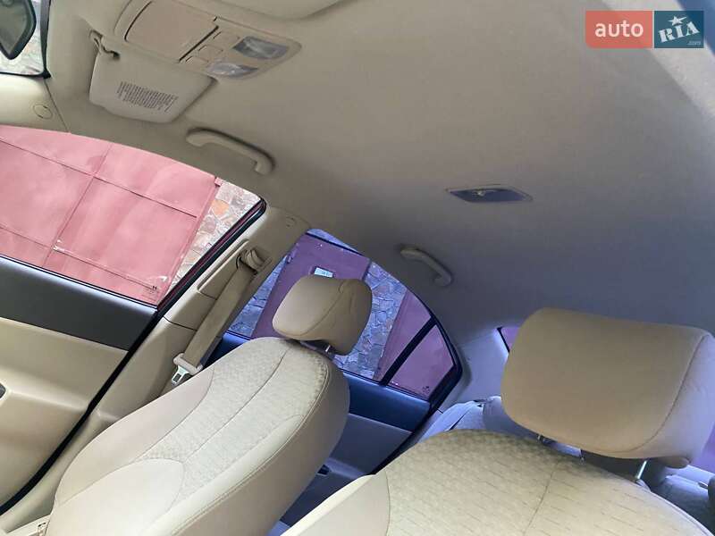 Седан Hyundai Accent 2010 в Виннице