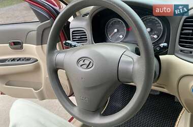 Седан Hyundai Accent 2010 в 