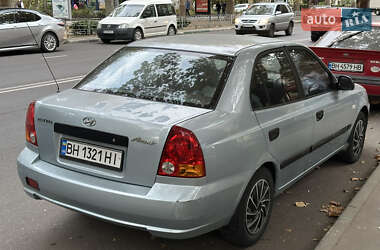 Лифтбек Hyundai Accent 2005 в 