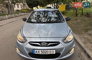 Седан Hyundai Accent 2011 в 