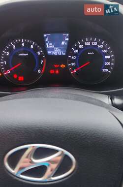 Седан Hyundai Accent 2012 в 