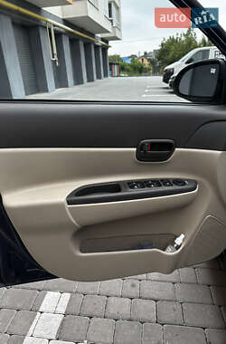 Седан Hyundai Accent 2008 в 
