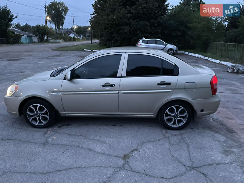 Седан Hyundai Accent 2008 в Попельне