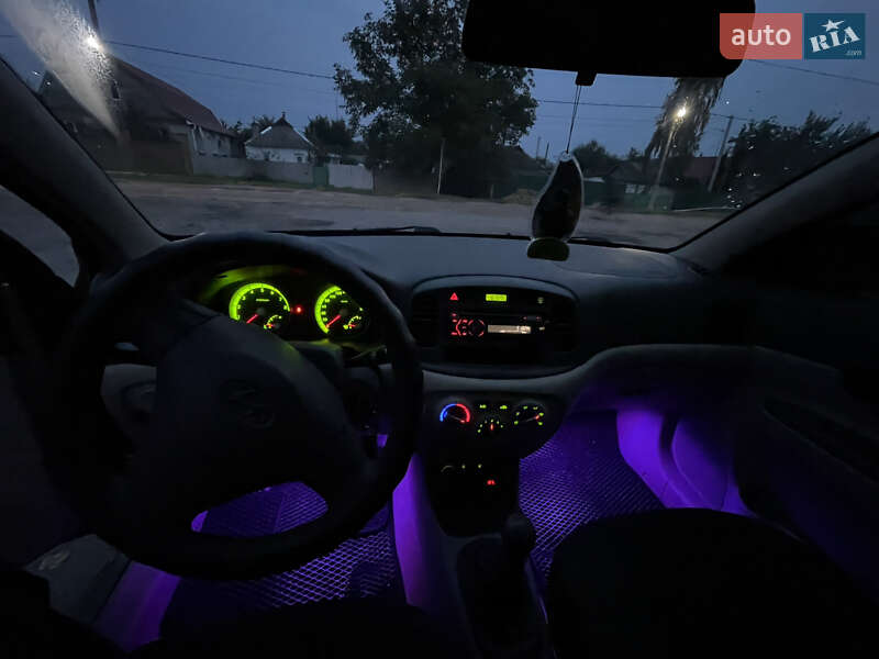 Седан Hyundai Accent 2008 в Попельне