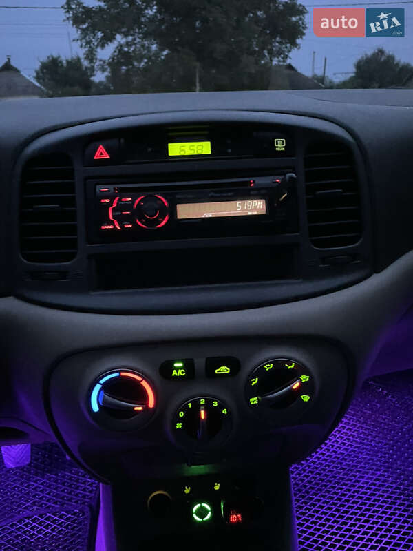 Седан Hyundai Accent 2008 в Попельне