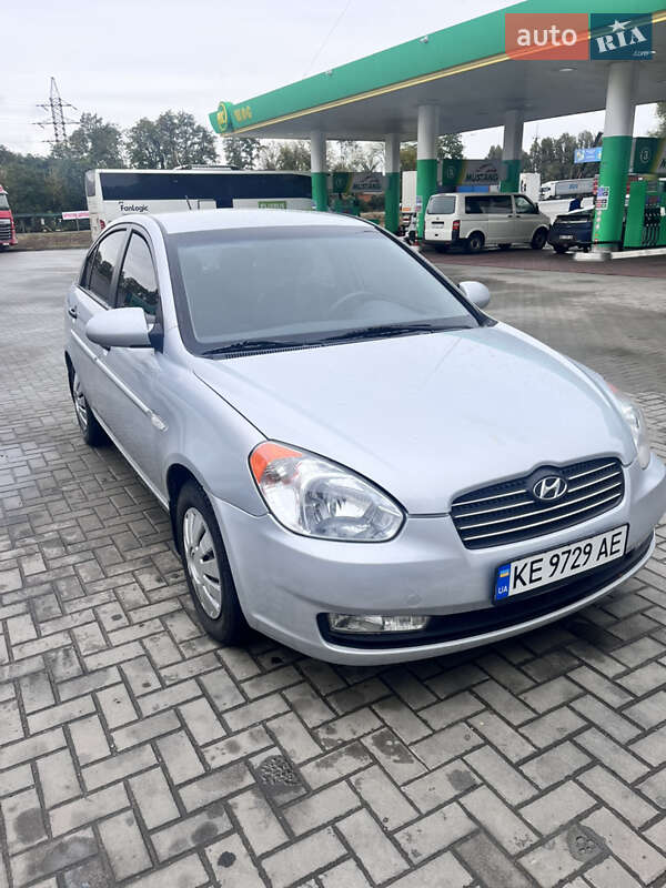 Седан Hyundai Accent 2007 в Днепре