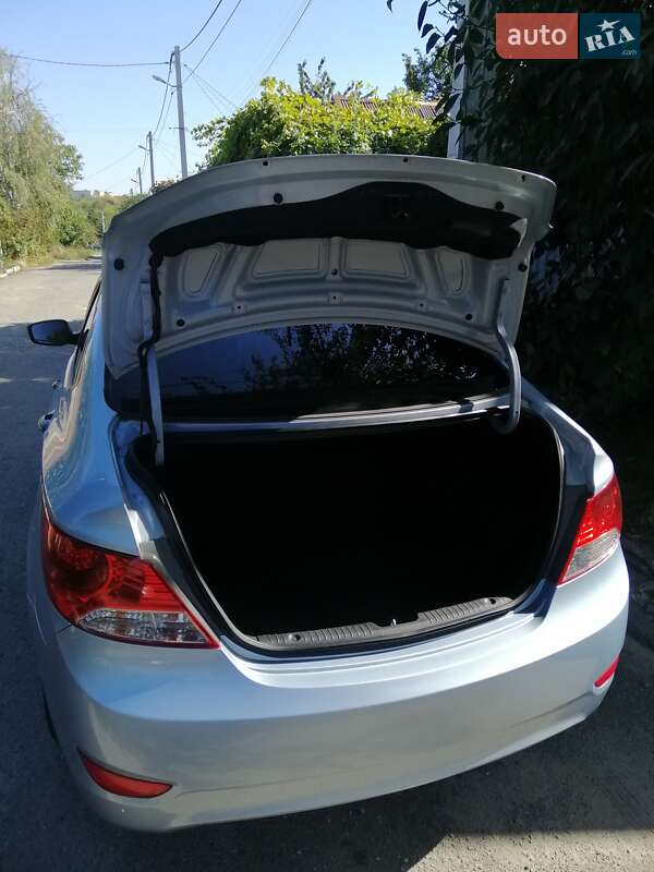 Седан Hyundai Accent 2012 в Запоріжжі