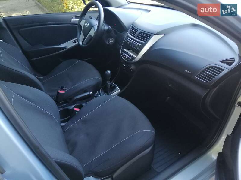 Седан Hyundai Accent 2012 в Запоріжжі
