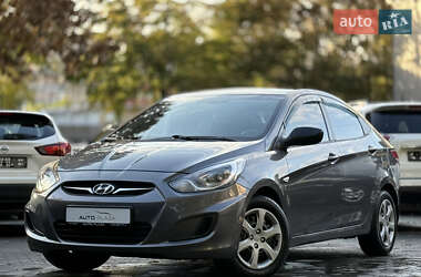 Седан Hyundai Accent 2011 в 