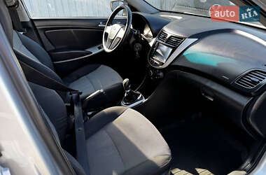 Седан Hyundai Accent 2011 в 
