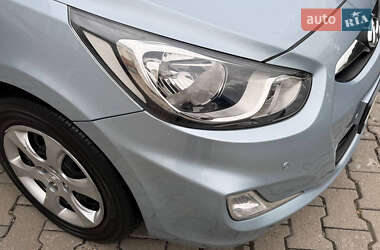 Седан Hyundai Accent 2011 в 