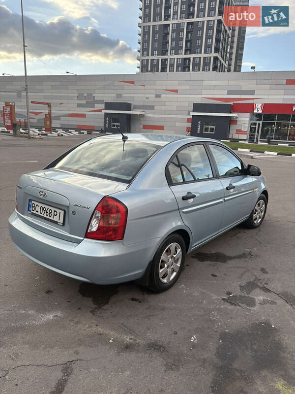 Седан Hyundai Accent 2008 в Львові