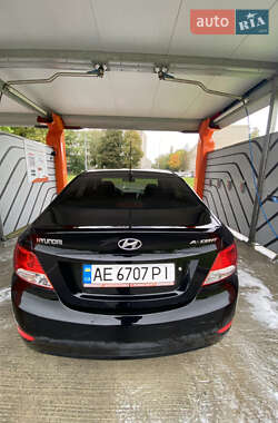 Седан Hyundai Accent 2011 в 